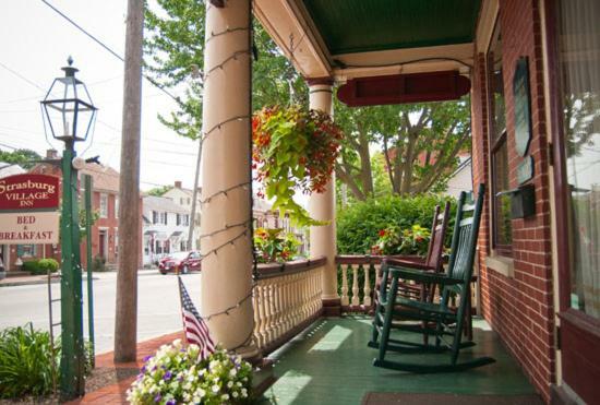 Village Bed & Breakfast 2*